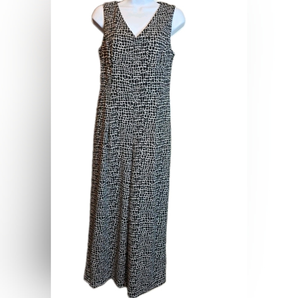 293. Calvin Klein Black & White V-Neck Jumpsuit - Size 8